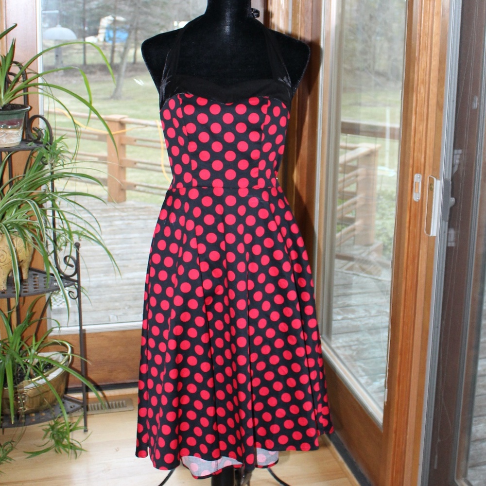 DressTells Halter Swing Dress Sz Small NWT